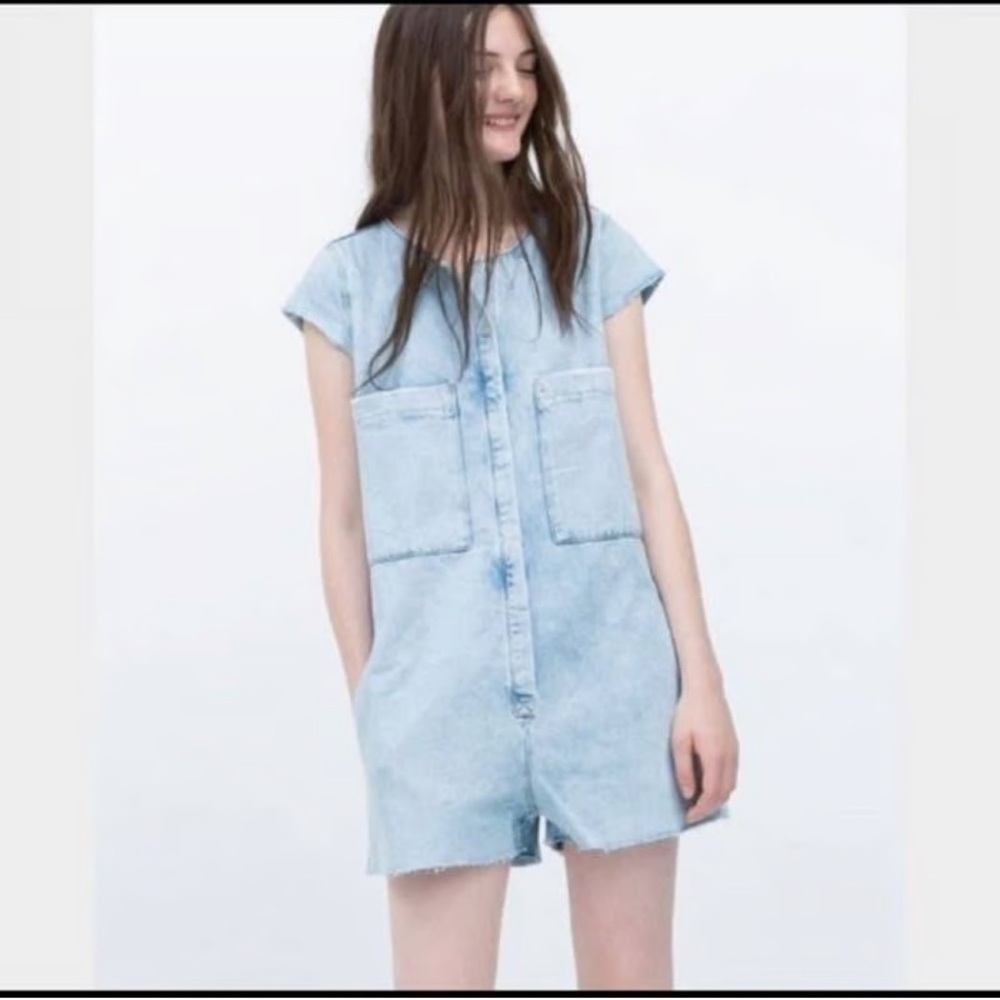 Zara Women’s  light blue sleeveless Denim Jumpsuit - Size XS
